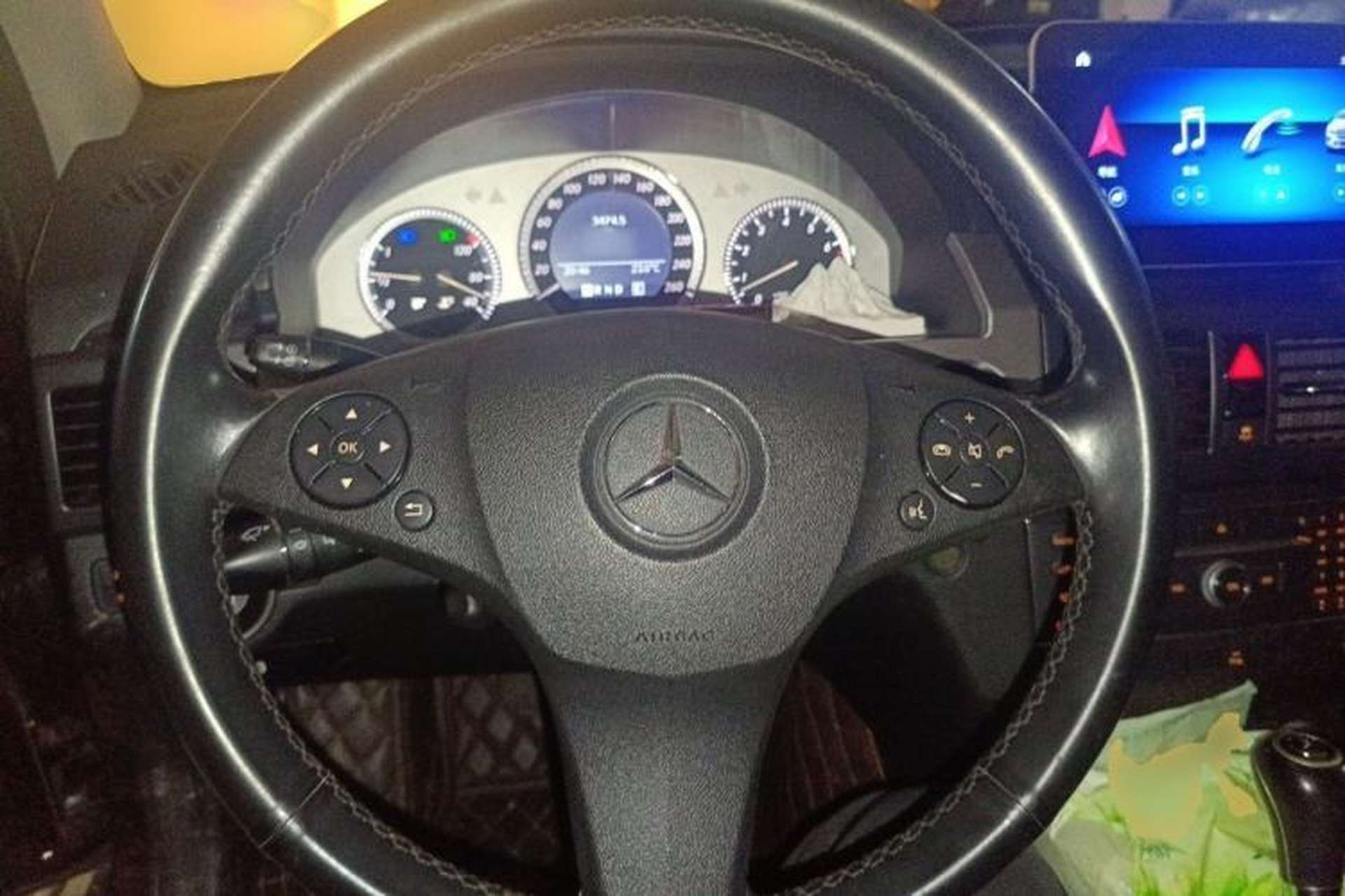 Used Mercedes-Benz GLK-Class 2011 GLK 300 4MATIC Fashion Model Steering Wheel