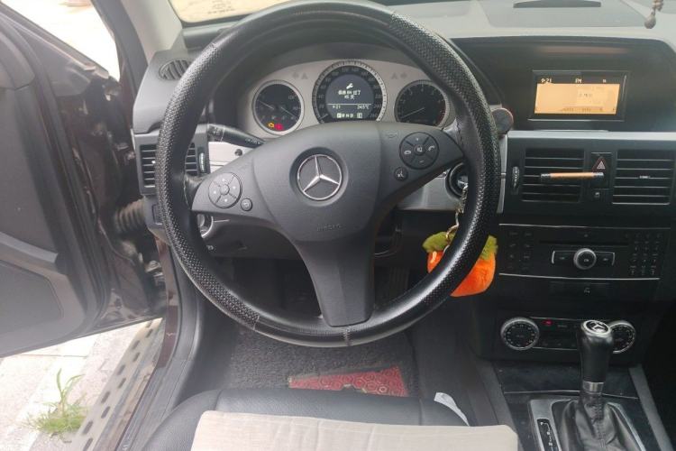 Used Mercedes-Benz GLK-Class 2011 GLK 300 4MATIC Fashion Model Steering Wheel