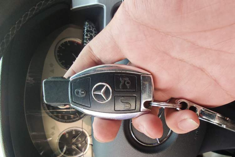Used Mercedes-Benz GLK-Class 2011 GLK 350 4MATIC Vehicle Key