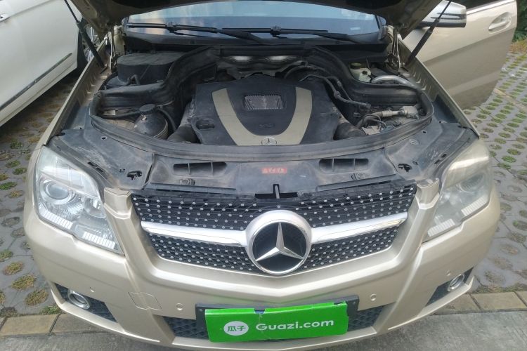 Used Mercedes-Benz GLK-Class 2011 GLK 300 4MATIC Dynamic Model Engine Bay