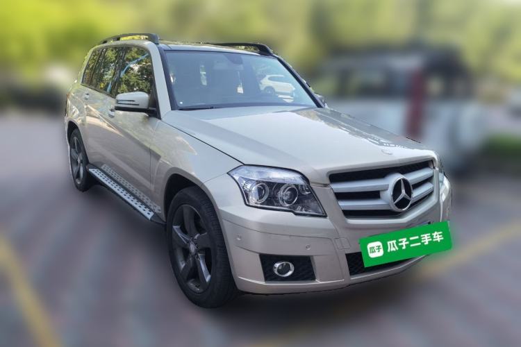 Used Mercedes-Benz GLK-Class 2011 GLK 300 4MATIC Fashion Model Front Right 45 Deg