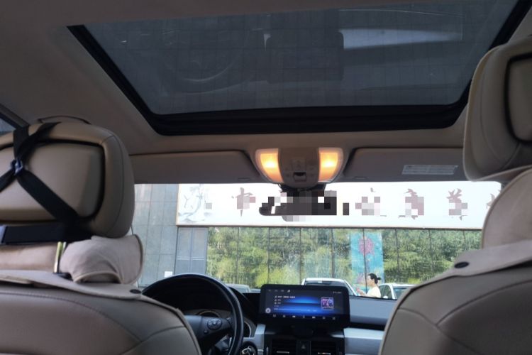 Used Mercedes-Benz GLK-Class 2011 GLK 300 4MATIC Fashion Model Headliner