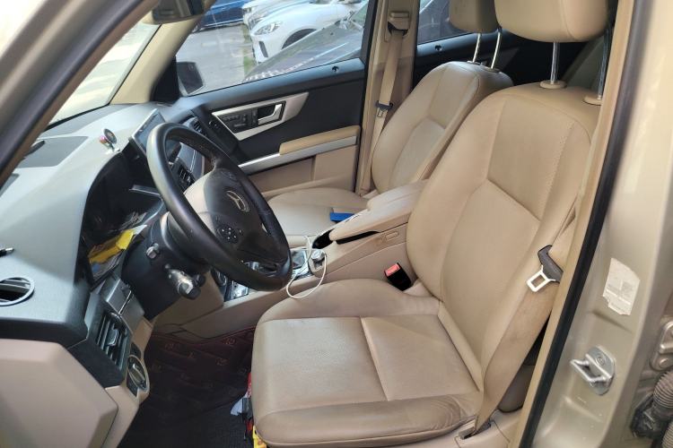 Used Mercedes-Benz GLK-Class 2011 GLK 300 4MATIC Fashion Model Left Front Seat