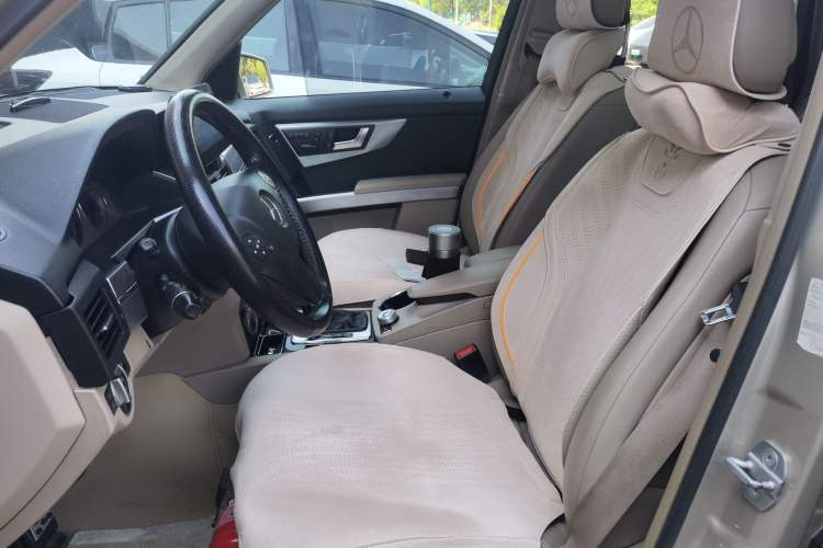 Used Mercedes-Benz GLK-Class 2011 GLK 300 4MATIC Fashion Model Left Front Seat