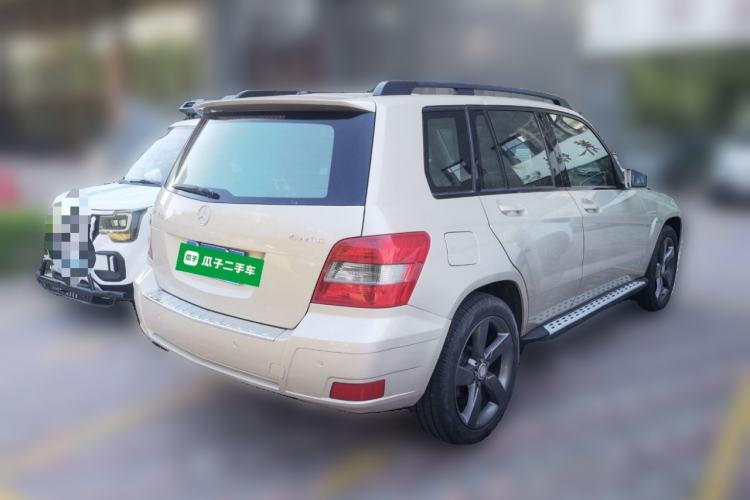 Used Mercedes-Benz GLK-Class 2011 GLK 300 4MATIC Fashion Model Rear Right 45 Deg