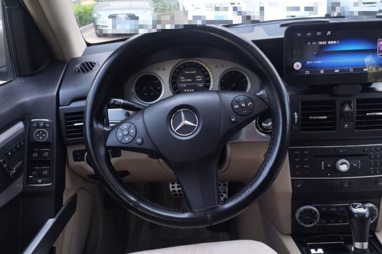 Used Mercedes-Benz GLK-Class 2011 GLK 300 4MATIC Fashion Model Steering Wheel