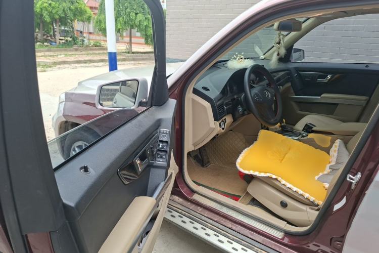 Used Mercedes-Benz GLK-Class 2011 GLK 300 4MATIC Luxury Model Driver Seat