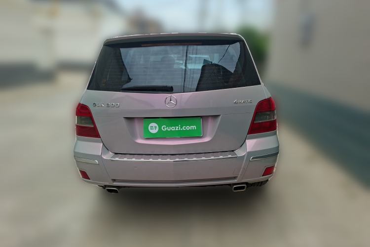 Used Mercedes-Benz GLK-Class 2011 GLK 300 4MATIC Luxury Model Rear