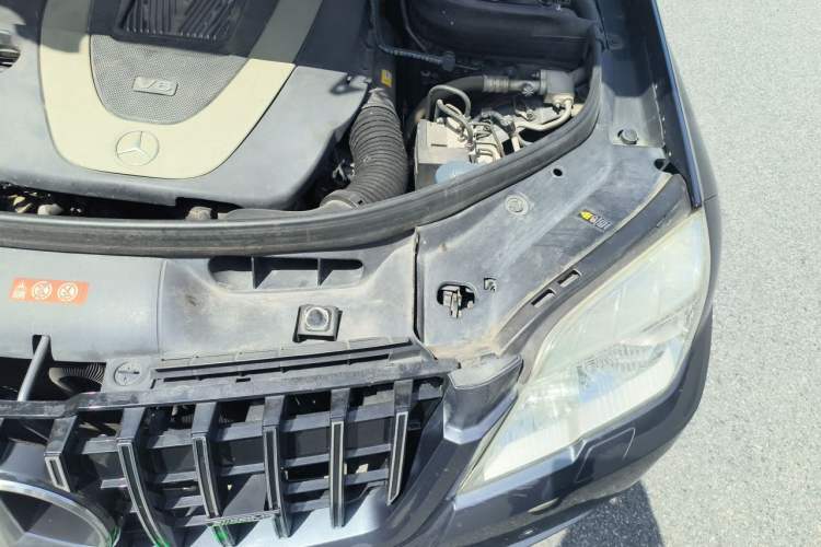 Used Mercedes-Benz GLK-Class 2011 GLK 350 4MATIC Engine Bay Left