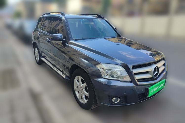 Used Mercedes-Benz GLK-Class 2011 GLK 300 4MATIC Dynamic Model Front Right 45 Deg