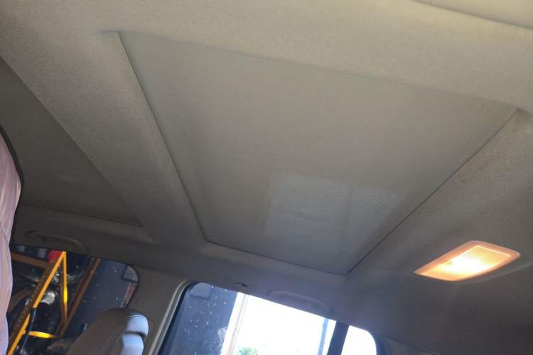 Used Mercedes-Benz GLK-Class 2011 GLK 300 4MATIC Dynamic Model Headliner