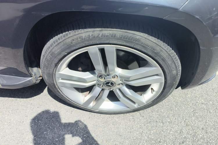 Used Mercedes-Benz GLK-Class 2011 GLK 350 4MATIC Right Front Wheel Hub