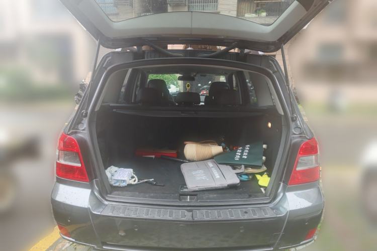 Used Mercedes-Benz GLK-Class 2011 GLK 300 4MATIC Dynamic Model Trunk