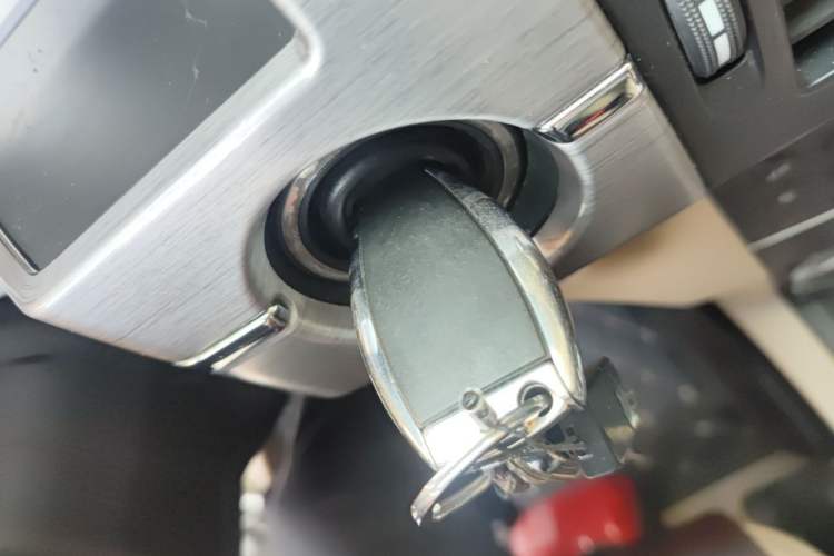 Used Mercedes-Benz GLK-Class 2011 GLK 300 4MATIC Dynamic Model Vehicle Key