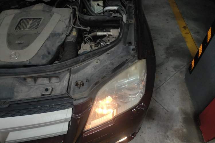 Used Mercedes-Benz GLK-Class 2011 GLK 300 4MATIC Fashion Model Engine Bay Left