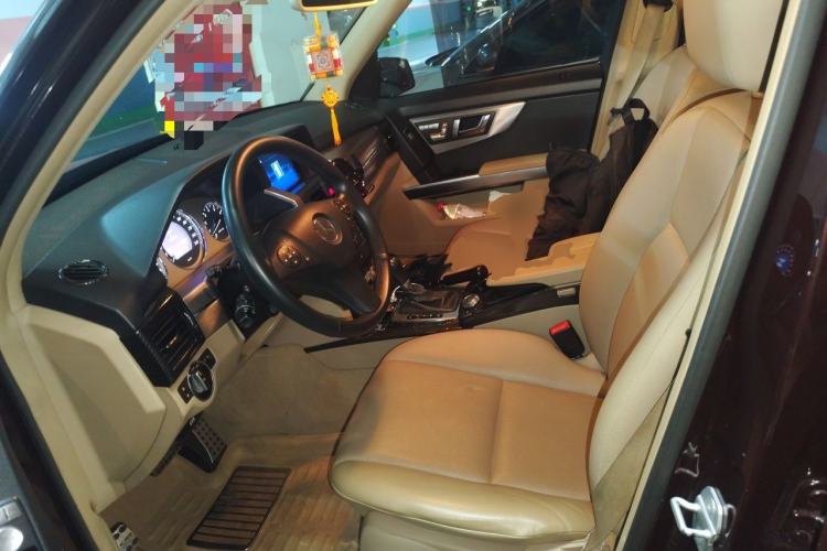 Used Mercedes-Benz GLK-Class 2011 GLK 300 4MATIC Dynamic Model Left Front Seat