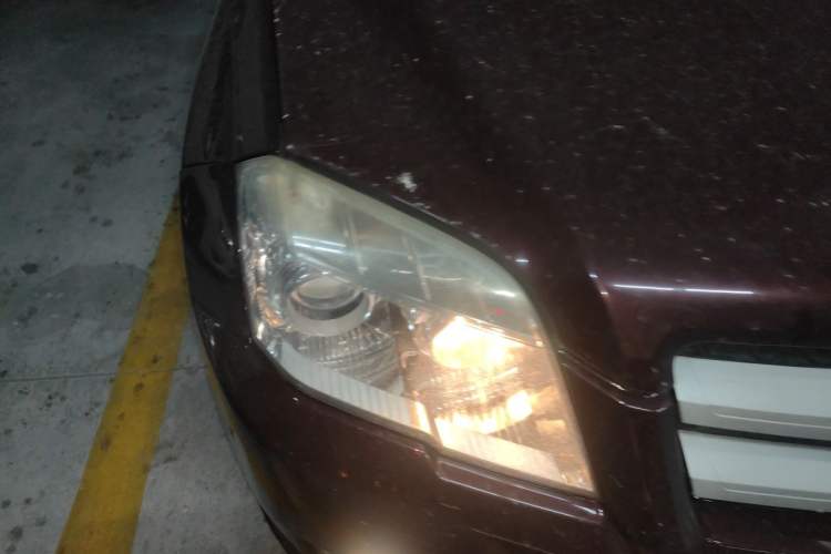 Used Mercedes-Benz GLK-Class 2011 GLK 300 4MATIC Fashion Model Right Front Headlight