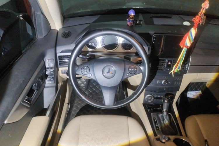 Used Mercedes-Benz GLK-Class 2011 GLK 300 4MATIC Fashion Model Steering Wheel