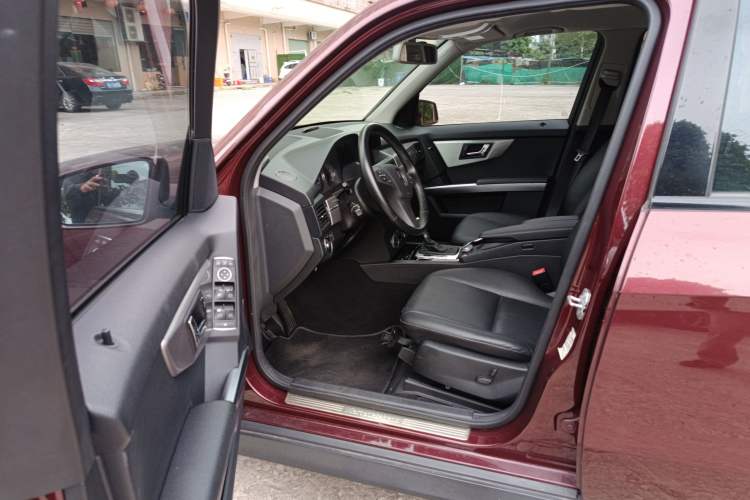 Used Mercedes-Benz GLK-Class 2011 GLK 300 4MATIC Dynamic Model Driver Seat