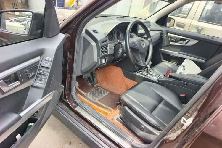 Used Mercedes-Benz GLK-Class 2011 GLK 300 4MATIC Dynamic Model Driver Seat