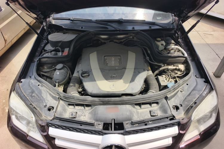 Used Mercedes-Benz GLK-Class 2011 GLK 300 4MATIC Dynamic Model Engine Bay