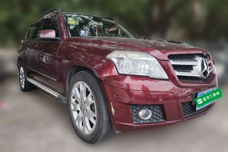 Used Mercedes-Benz GLK-Class 2011 GLK 300 4MATIC Dynamic Model Front Right 45 Deg