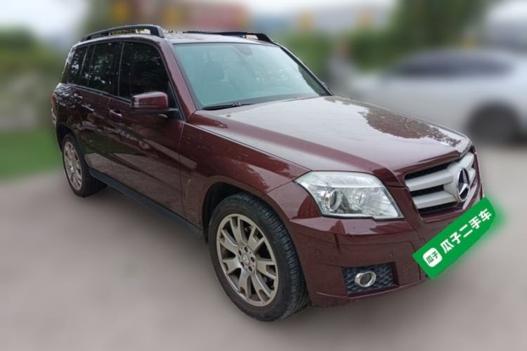 Used Mercedes-Benz GLK-Class 2011 GLK 300 4MATIC Dynamic Model Front Right 45 Deg