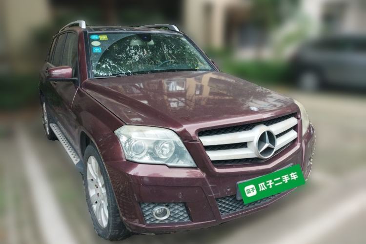 Used Mercedes-Benz GLK-Class 2011 GLK 300 4MATIC Fashion Model Front Right 45 Deg