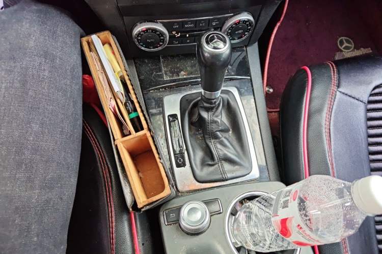 Used Mercedes-Benz GLK-Class 2011 GLK 300 4MATIC Fashion Model Gear Lever