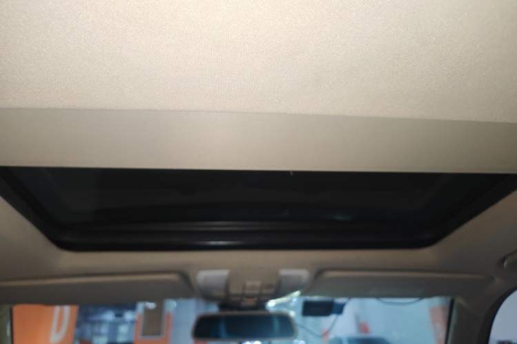 Used Mercedes-Benz GLK-Class 2011 GLK 300 4MATIC Luxury Model Headliner