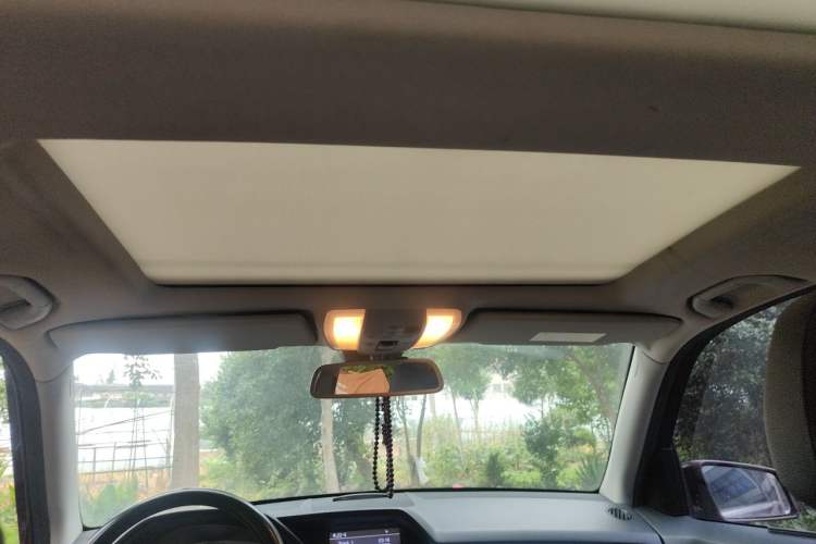 Used Mercedes-Benz GLK-Class 2011 GLK 300 4MATIC Fashion Model Headliner