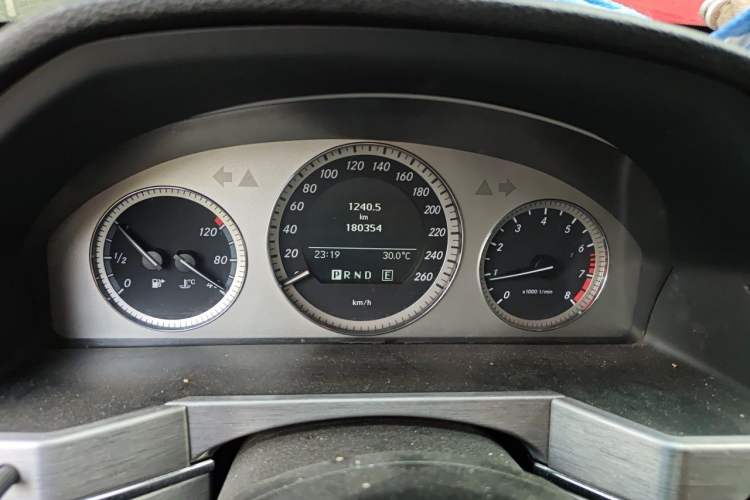 Used Mercedes-Benz GLK-Class 2011 GLK 300 4MATIC Fashion Model Instrument Cluster