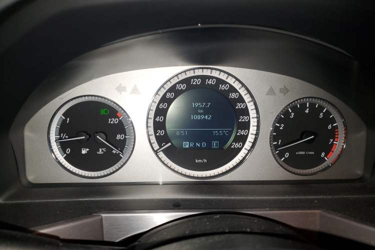 Used Mercedes-Benz GLK-Class 2011 GLK 300 4MATIC Dynamic Model Instrument Cluster