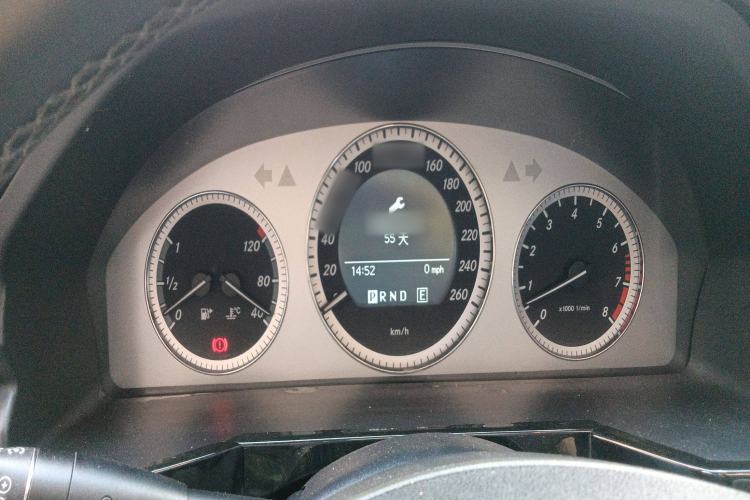 Used Mercedes-Benz GLK-Class 2011 GLK 300 4MATIC Fashion Model Instrument Cluster