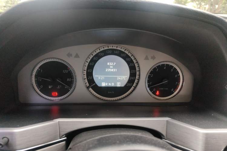 Used Mercedes-Benz GLK-Class 2011 GLK 300 4MATIC Fashion Model Instrument Cluster
