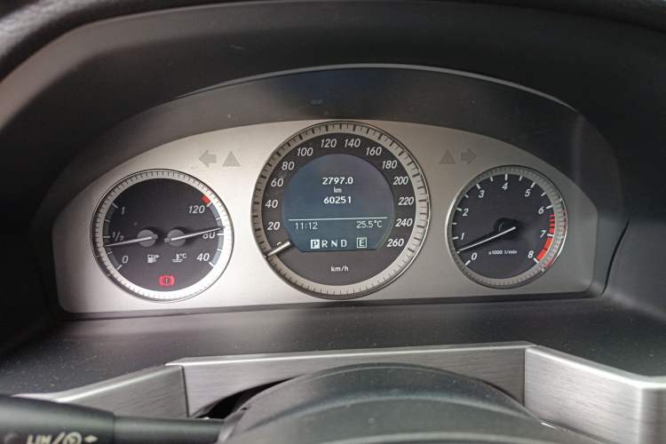 Used Mercedes-Benz GLK-Class 2011 GLK 300 4MATIC Dynamic Model Instrument Cluster
