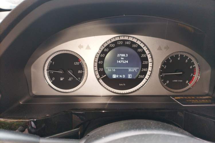 Used Mercedes-Benz GLK-Class 2011 GLK 300 4MATIC Fashion Model Instrument Cluster