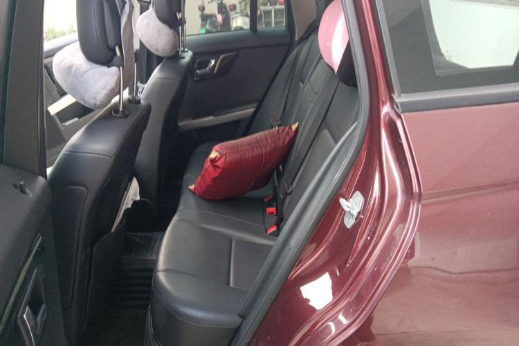Used Mercedes-Benz GLK-Class 2011 GLK 300 4MATIC Fashion Model Interior 4