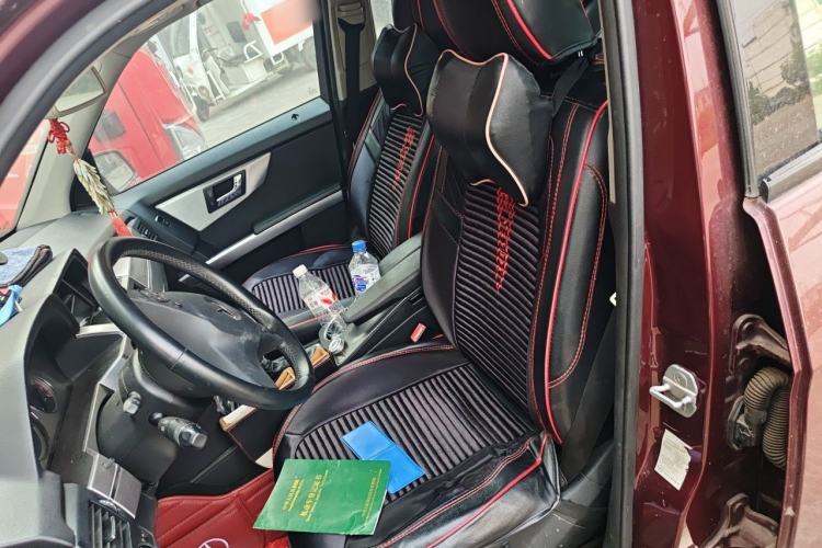 Used Mercedes-Benz GLK-Class 2011 GLK 300 4MATIC Fashion Model Left Front Seat