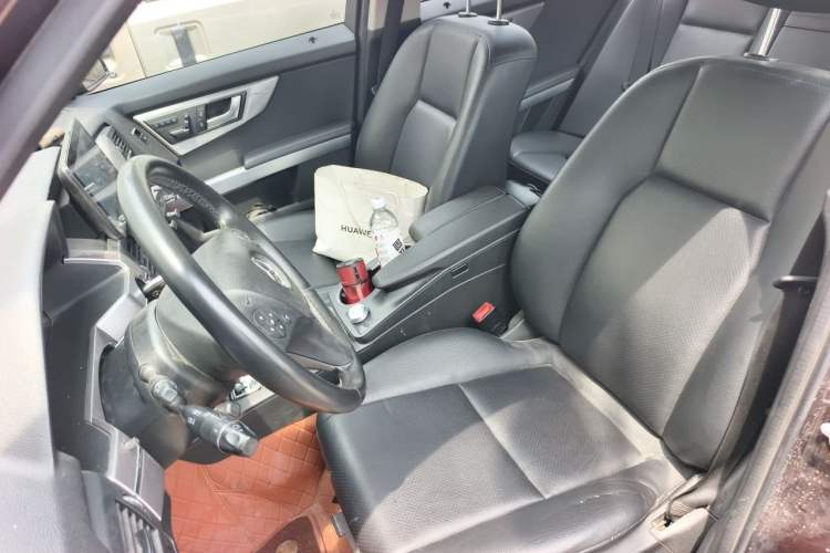Used Mercedes-Benz GLK-Class 2011 GLK 300 4MATIC Dynamic Model Left Front Seat