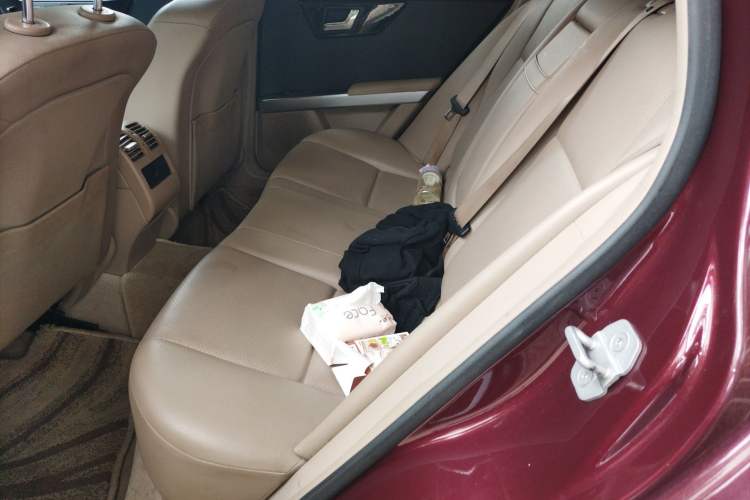 Used Mercedes-Benz GLK-Class 2011 GLK 300 4MATIC Fashion Model Left Rear Seat