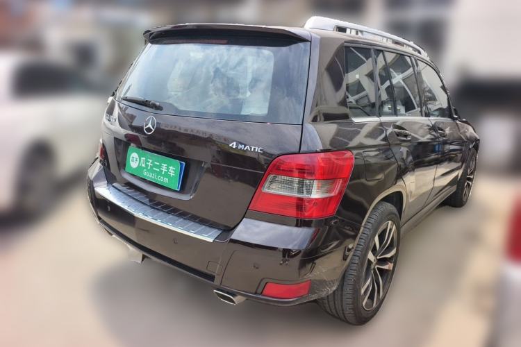 Used Mercedes-Benz GLK-Class 2011 GLK 300 4MATIC Dynamic Model Rear Right 45 Deg