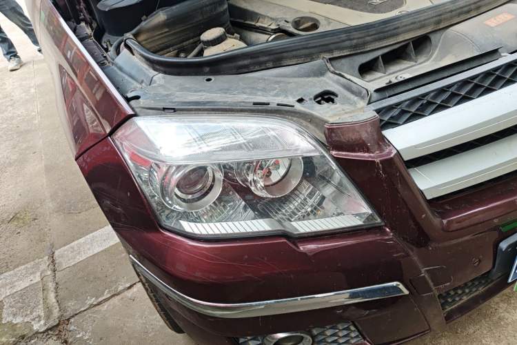 Used Mercedes-Benz GLK-Class 2011 GLK 300 4MATIC Fashion Model Right Front Headlight
