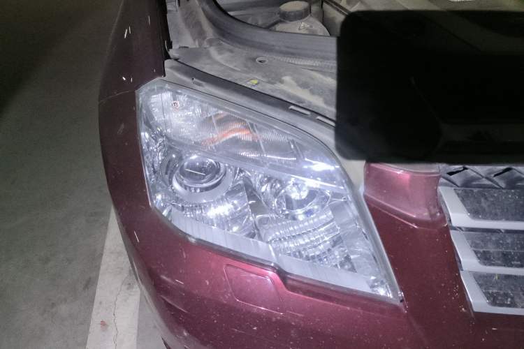 Used Mercedes-Benz GLK-Class 2011 GLK 300 4MATIC Luxury Model Right Front Headlight