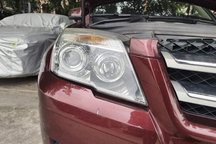 Used Mercedes-Benz GLK-Class 2011 GLK 300 4MATIC Dynamic Model Right Front Headlight