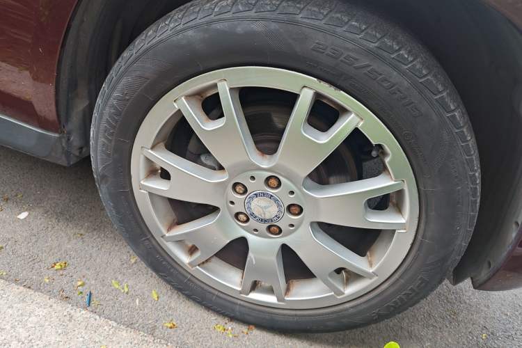 Used Mercedes-Benz GLK-Class 2011 GLK 300 4MATIC Fashion Model Right Front Wheel Hub
