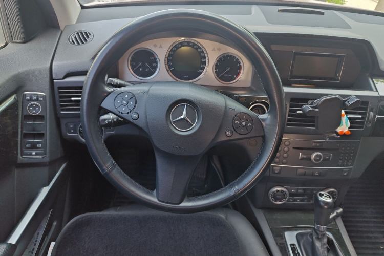 Used Mercedes-Benz GLK-Class 2011 GLK 300 4MATIC Fashion Model Steering Wheel