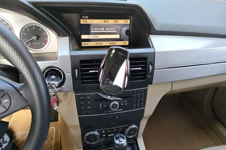 Used Mercedes-Benz GLK-Class 2011 GLK 300 4MATIC Fashion Model Audio And AC Panel