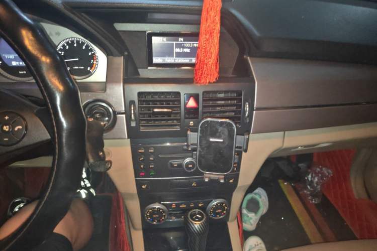 Used Mercedes-Benz GLK-Class 2011 GLK 300 4MATIC Dynamic Model Audio And AC Panel