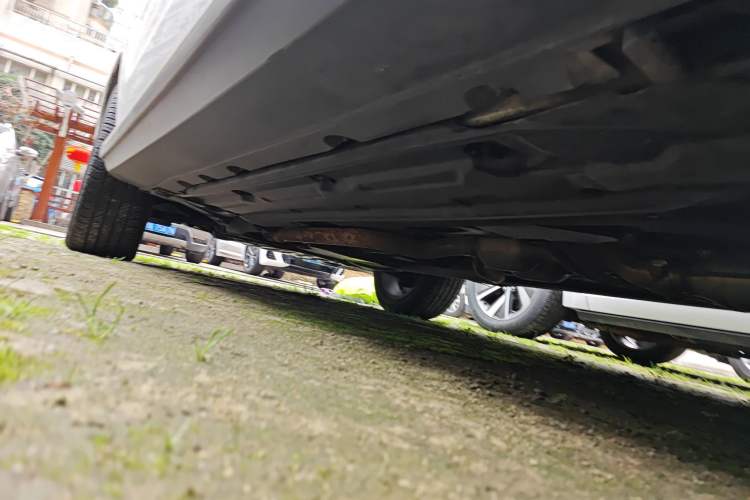 Used Mercedes-Benz GLK-Class 2011 GLK 300 4MATIC Dynamic Model Chassis Rear Left